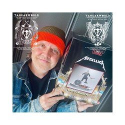 Escultura de Lars Ulrich, baterista de la banda Metallica